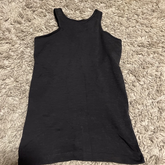 Black lululemon tank top - Picture 1 of 3